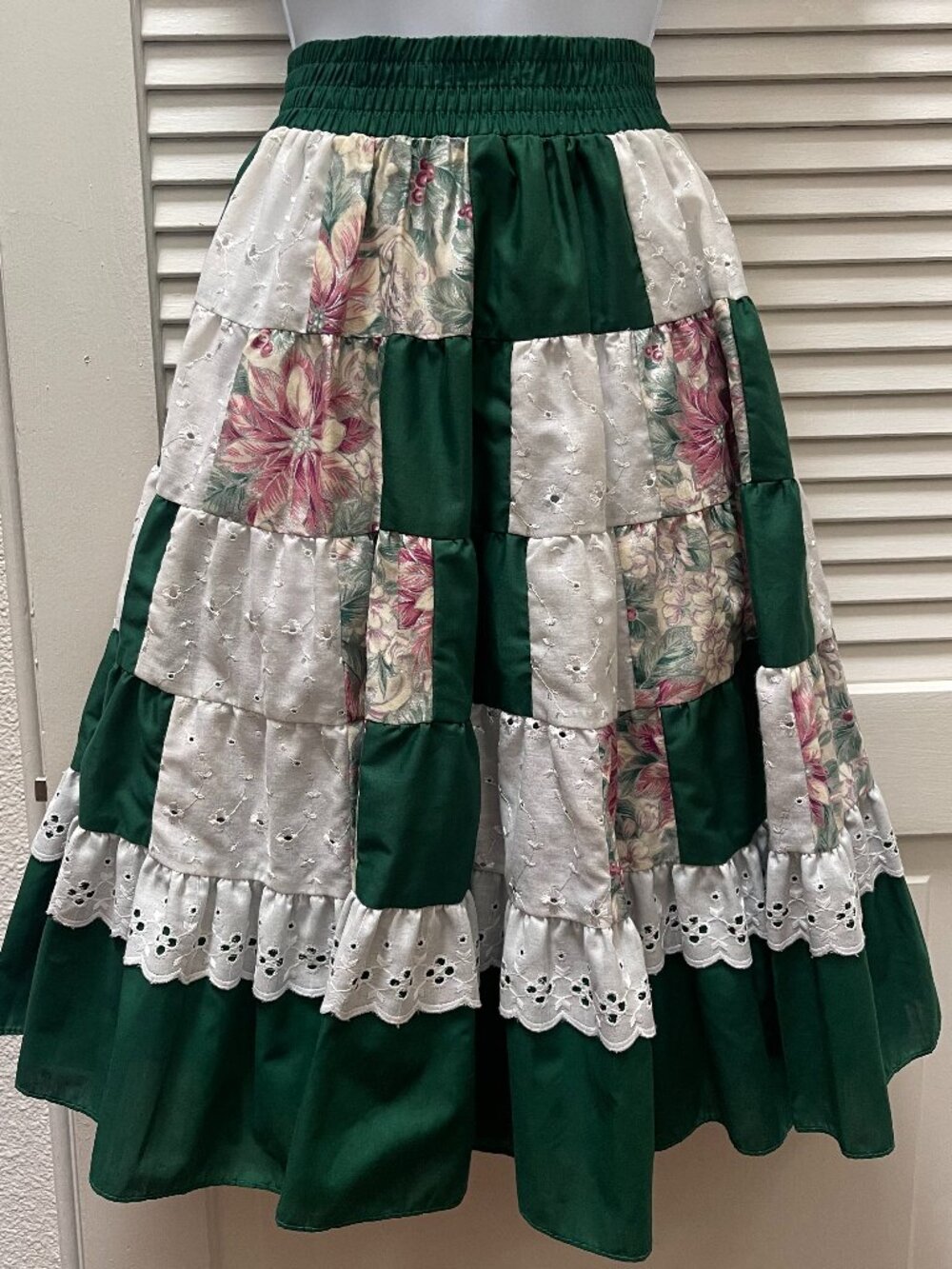 Square Up Fashions Prairie Patchwork Skirt Size L Made USA